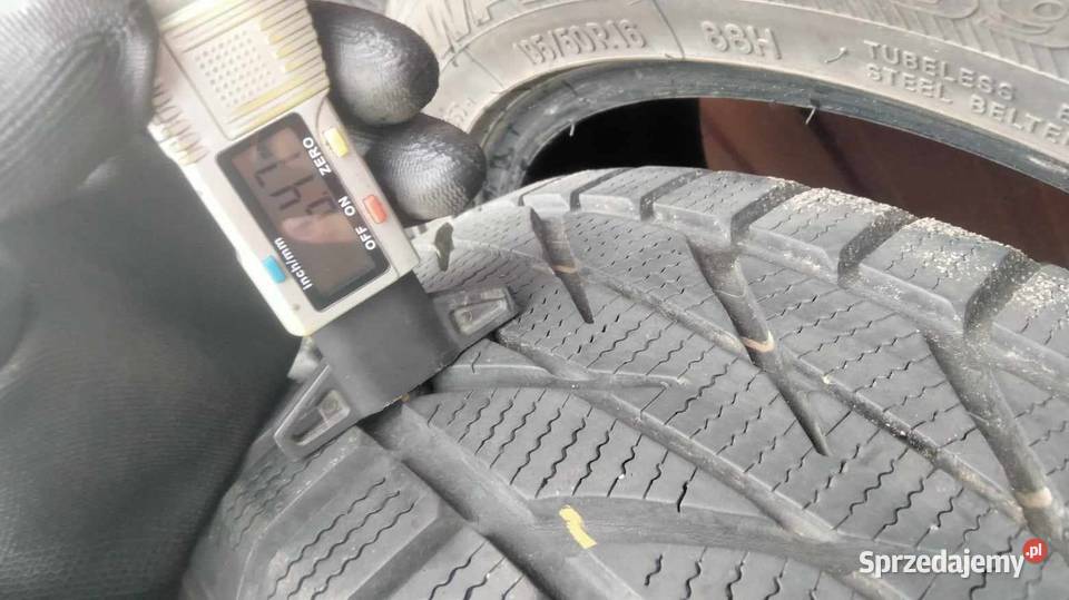 4 x Opony zimowe TOYO SNOWPROX 19550 R16 łódzkie Zgierz