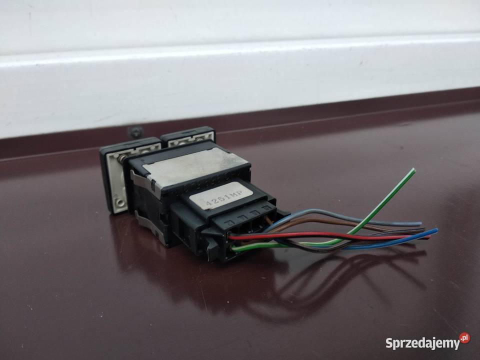 VW Golf MK3 III Vento przycisk przełącznik osobowe Sieradz