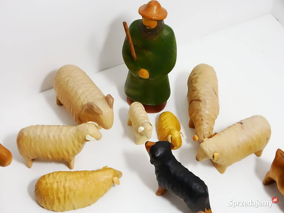 Zestaw 28 ręcznie wykonanych figurek marki Biłgoraj