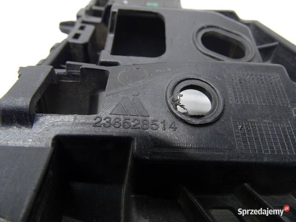 ŚLIZG MOCOWANIE ZDERZAKA PRAWY PRZÓD PRZEDNI