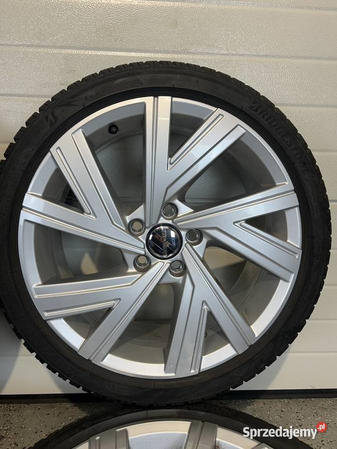 Oryginalne KOŁA FELGI 18 VW GOLF 8 GTI 7 6 5