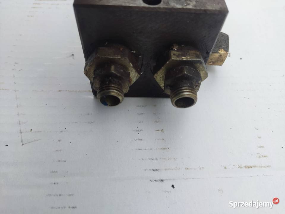 Blok hydrauliczny 2 sekcyjny Pozostałe Kotlin sprzedam