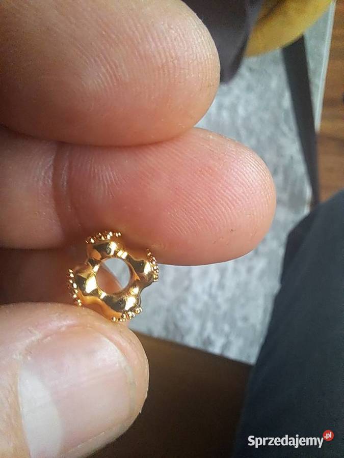 nowa zawieszka z cyrkoniami do bransoletki Sandomierz