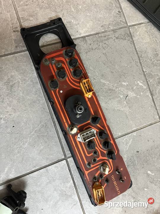 Licznik prędkościomierz GAZ 2410 osobowe Pilzno