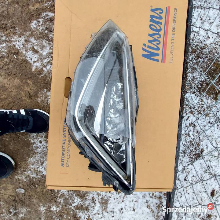 Sprzedam na części reflektor do Seata Arony o Opoczno