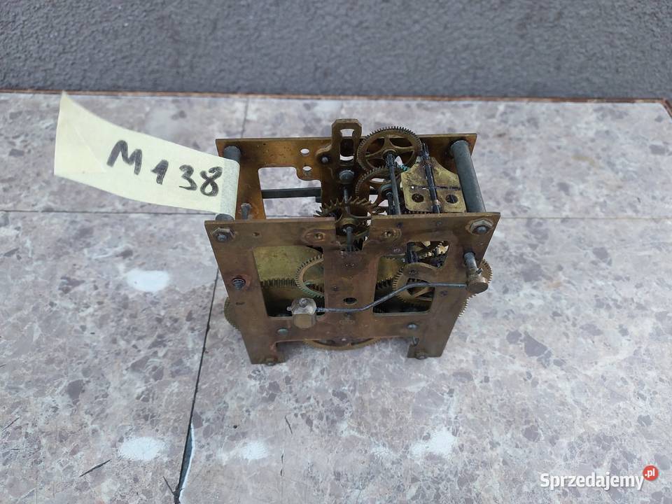 M138 Mechanizm starego zegara ściennego GB Tczew