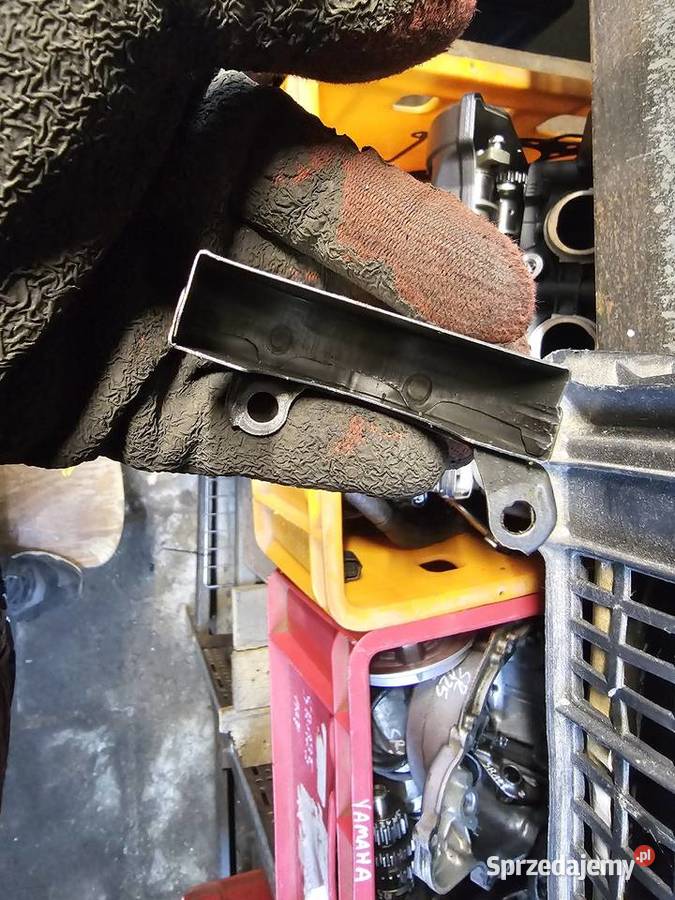 Yamaha r1 rn04 osłona łańcucha łańcuszka pompy dolnośląskie