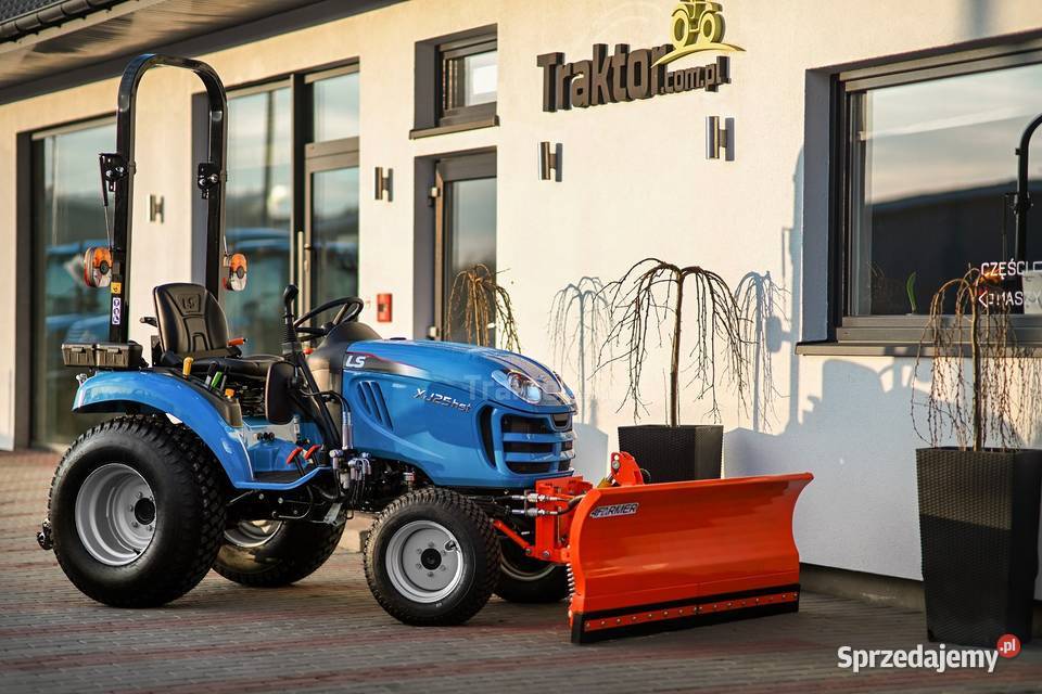 LS Tractor XJ25 HST 4x4 244 TURF pług do śniegu