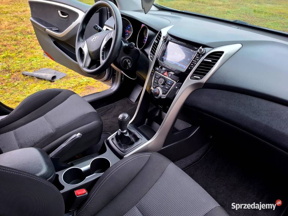 HYUNDAI i30 14 DOHC Benzyna KAMERA NAVI 1400cm3 Kielce