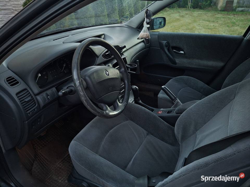 Sprzedam Renault Laguna 2 1598cm3 wielkopolskie Poznań sprzedam