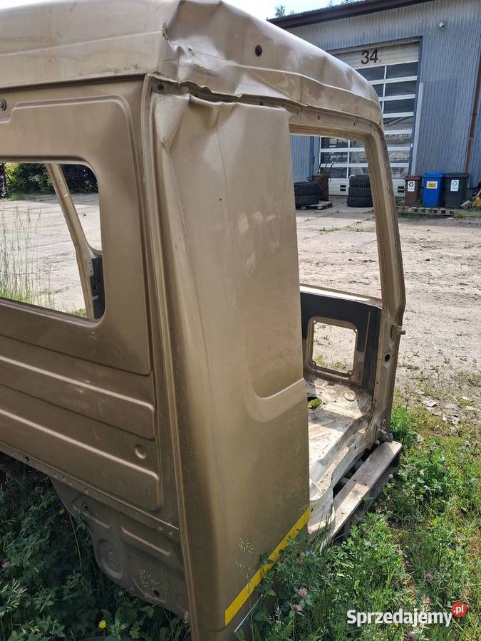 Kabina budowlana mercedes Mp2 M 3 uszkodzona