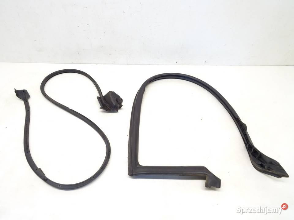 USZCZELKA DRZWI PRAWA LEXUS RC SportowyCoupe osobowe podkarpackie