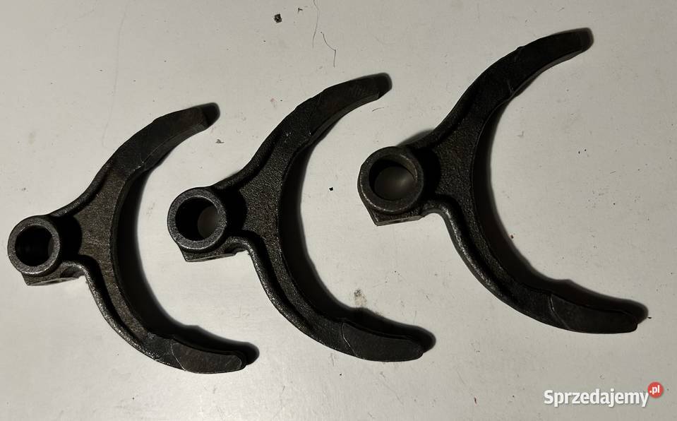 NOWE Widełki przesuwne 14 biegu Fiat 125p