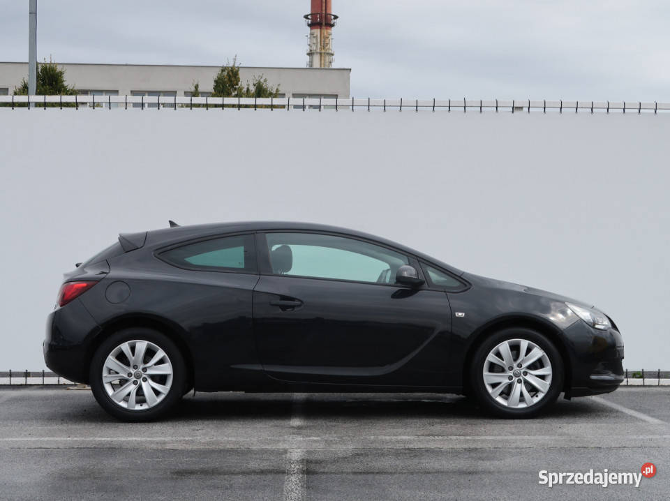 Opel Astra 14 T nieuszkodzony