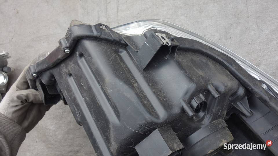 REFLEKTOR LEWY LAMPA LEWA PRZÓD SUZUKI BALENO II śląskie Ruda Śląska sprzedam