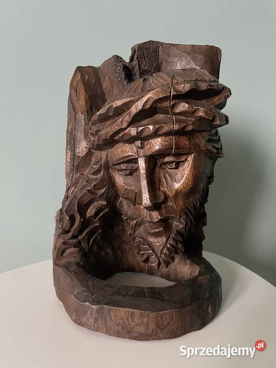Jezus w koronie rzeźba drewniana ludowa brązowy kujawsko-pomorskie Brodnica