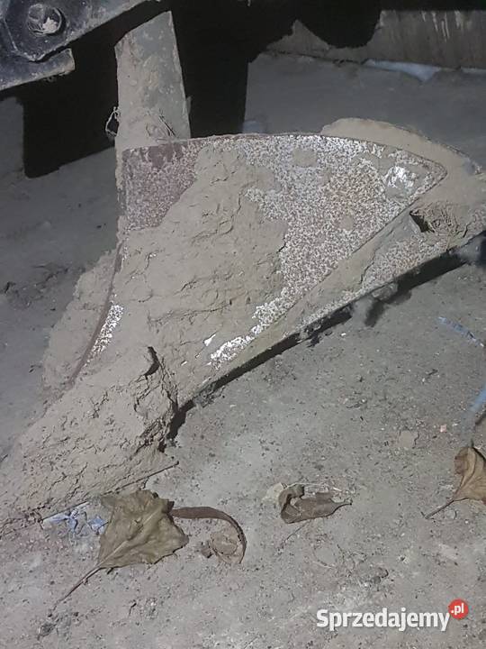 Agrowłóknina 420 1ha i maszyna do rozkladania i świętokrzyskie Piestrzec