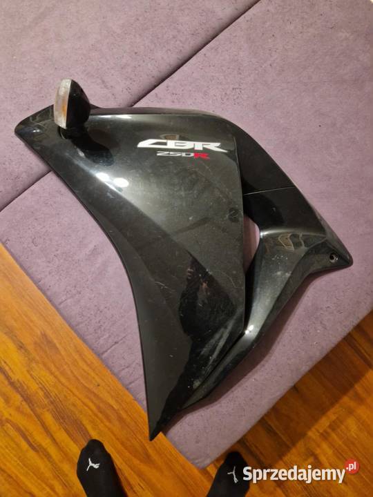 Owiewka lewa HONDA CBR 250 20112015
