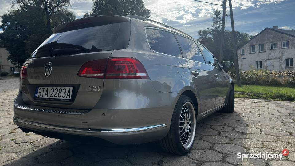 Volkswagen Passat B7 20 Kombi TDI 140 DSG 2013 welurowa tapicerka Czekanów