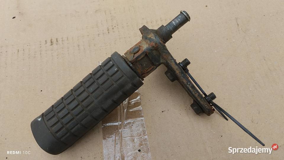 Suzuki gz 125 podnozek lewy łódzkie