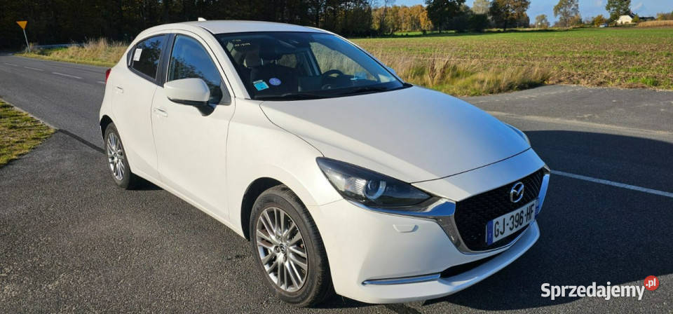 Mazda 2 15i hybrid III 2015 światła LED