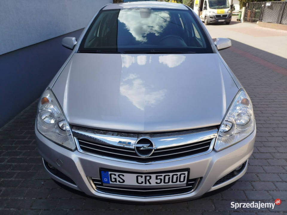 Opel Astra benzyna 2008r opłaty w import z Rok produkcji 2008 Toruń sprzedam