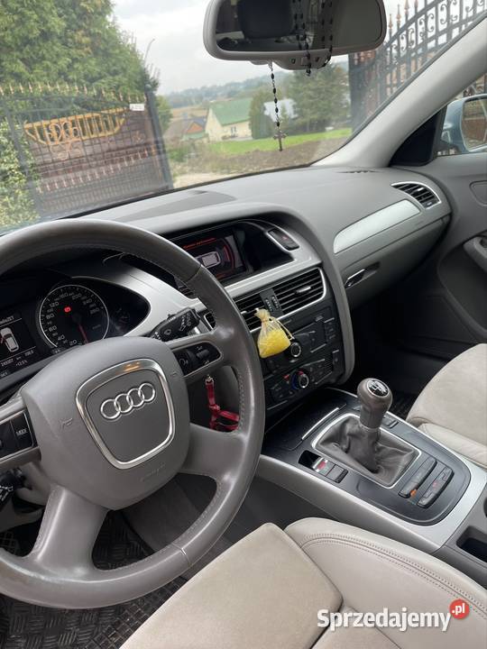 Audi A4B8 20tdi 143 CAGA jasne skóry alcantara manualna Tarnów