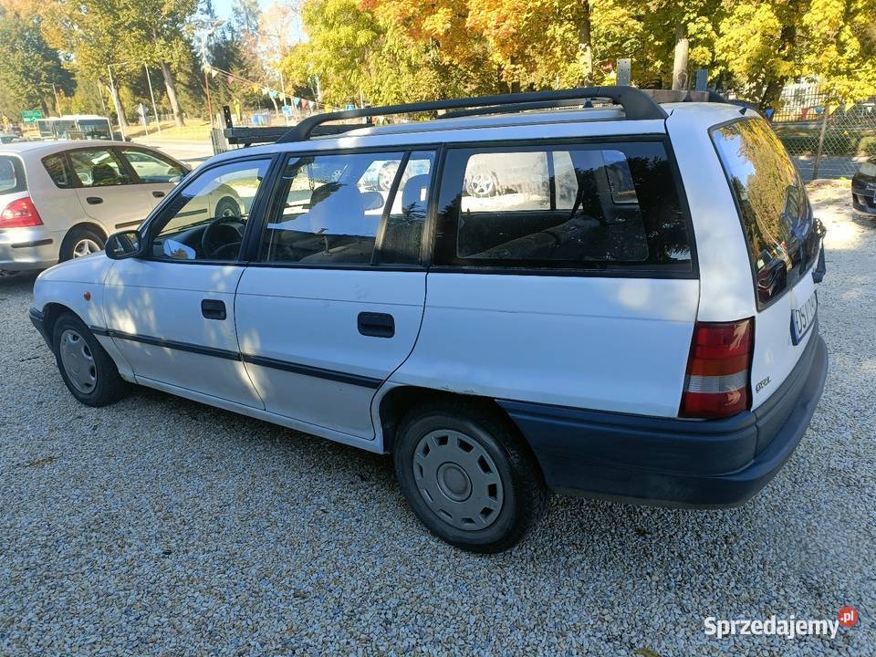 Kultowa astra F kombi 16 ważne opłaty