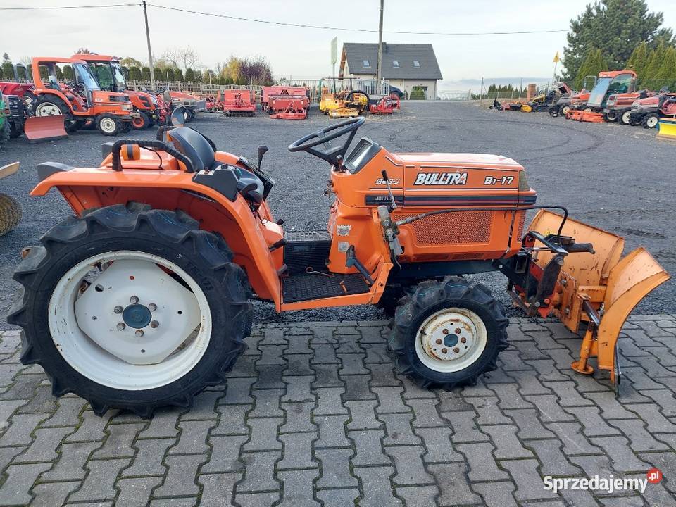 Ciągnik ogrodniczy Kubota Bulltra B117 4x4 Łubowo