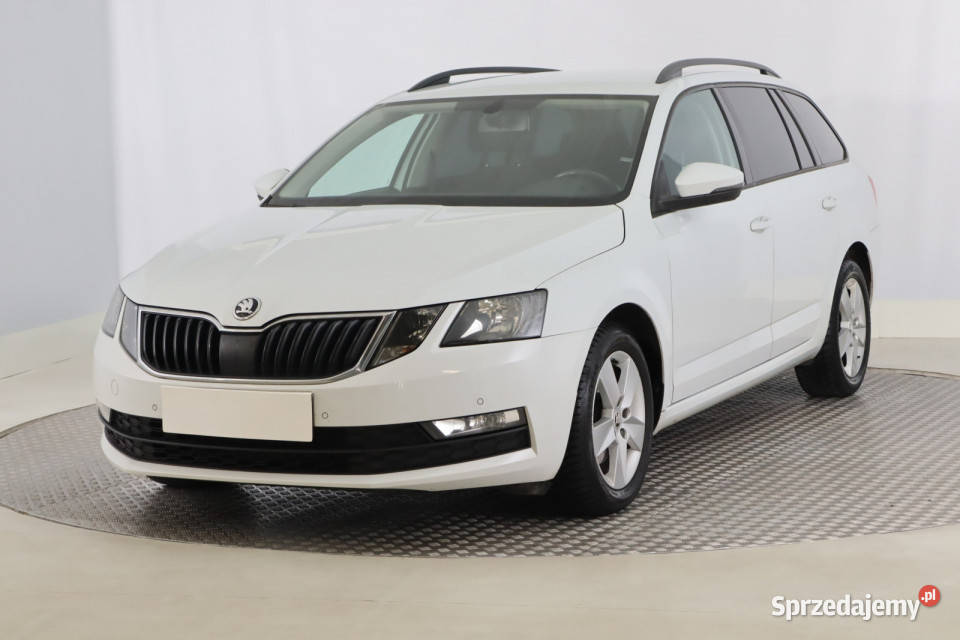 Skoda Octavia 15 TSI światła przeciwmgielne Zabrze