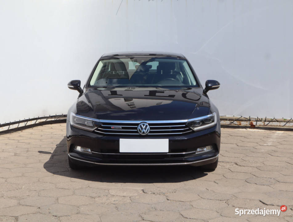 VW Passat 20 TSI Sedan / Limuzyna Łódź