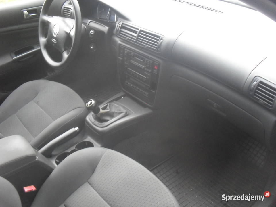VW PASSAT KOMBI18 GAZ SEKWzarejklimatronic salon Rok produkcji 2005 zachodniopomorskie