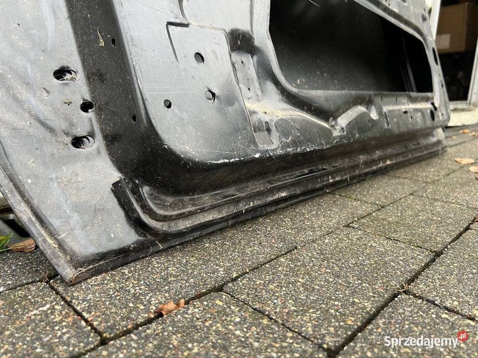 Mercedes w123 drzwi prawy przód NOWE osobowe pomorskie sprzedam