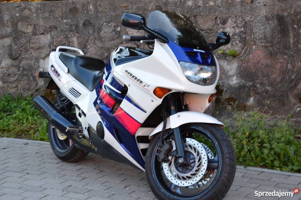 Honda cbr1000f разгон