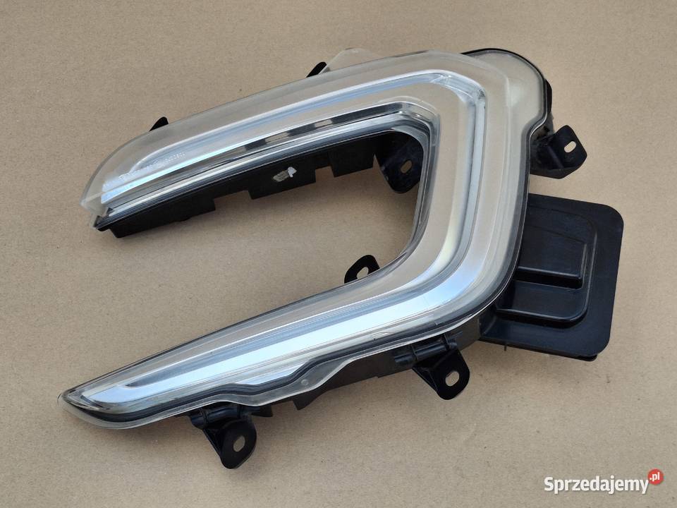 RENAULT CAPTUR LIFT HALOGEN LED DRL PRAWY LAMPA Bieleń sprzedam