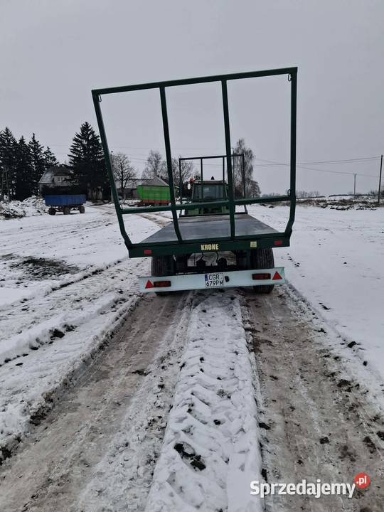 Przyczepa do slomy bel skrzynio palet