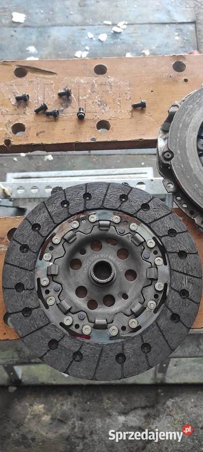 Sprzedam dwumaskomplet sprzęgła audi a3 18 tfsi sprzęgła