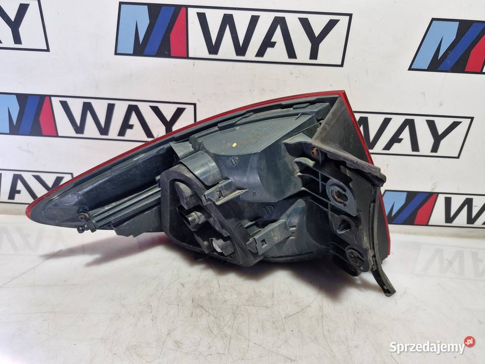 7372788 BMW F31 PRZEDLIFT LAMPA PRAWY TYŁ W