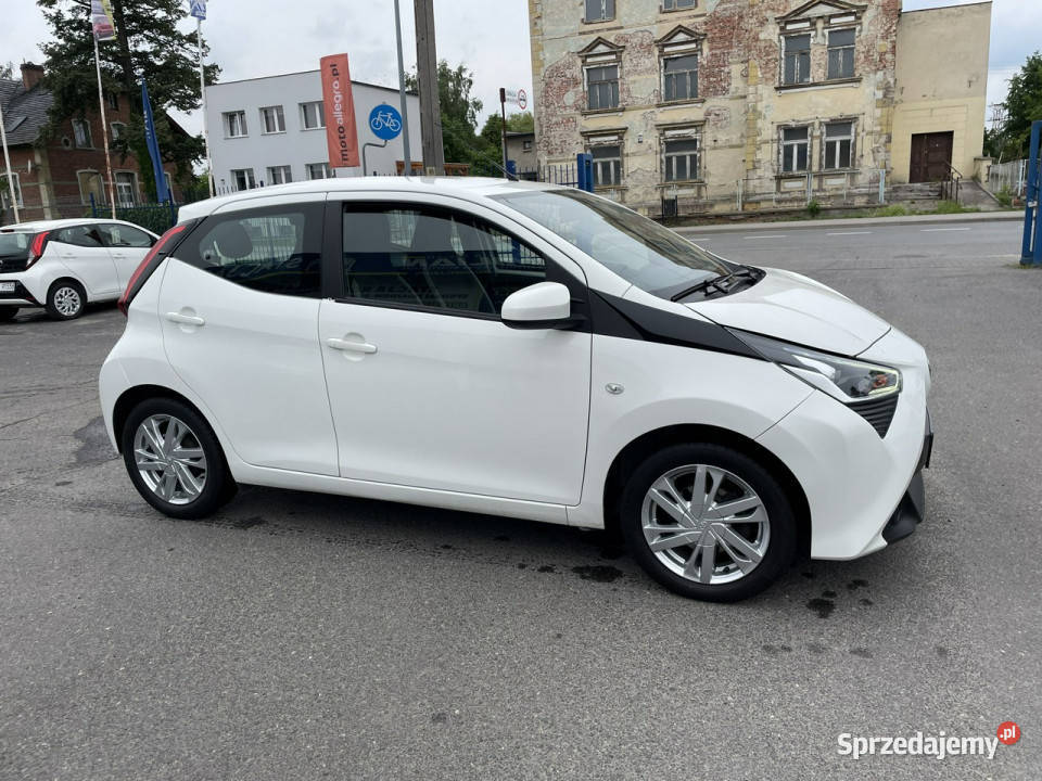 Toyota Aygo Toyota Aygo 10 VVTi JBL Edition światła do jazdy dziennej Syców