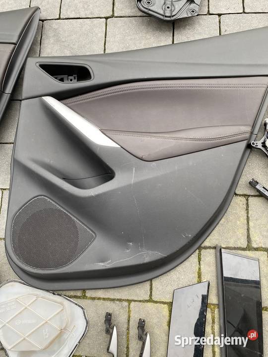 Części drzwi Mazda 6 GJ kombi 2013 szyba listwa Skawina