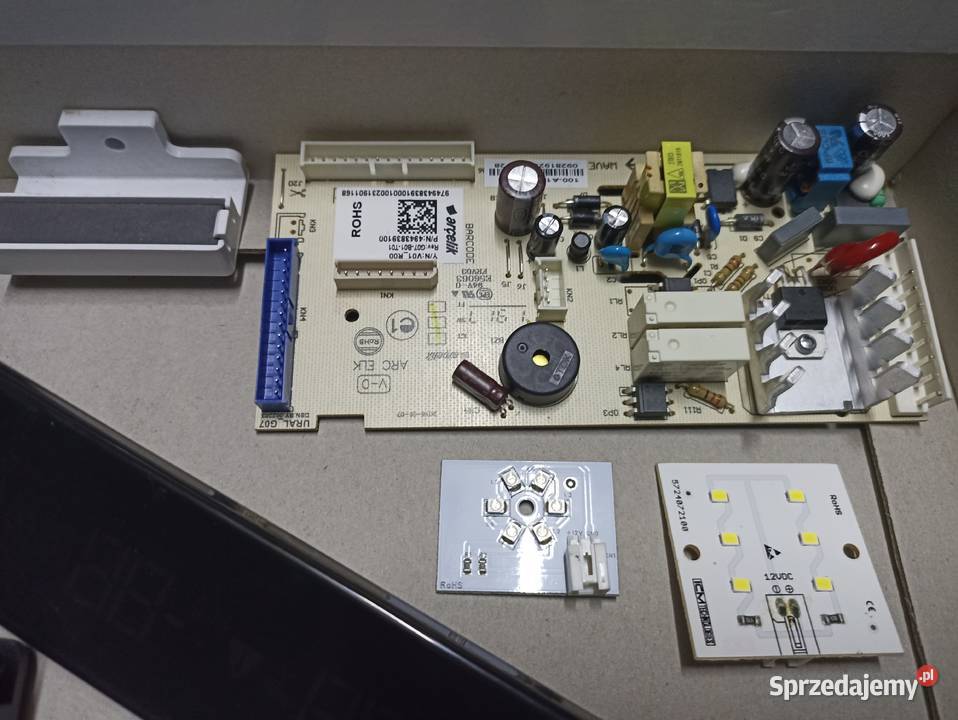 Komplet części do lodówki Beko BCNA306e2s Giżycko - Sprzedajemy.pl