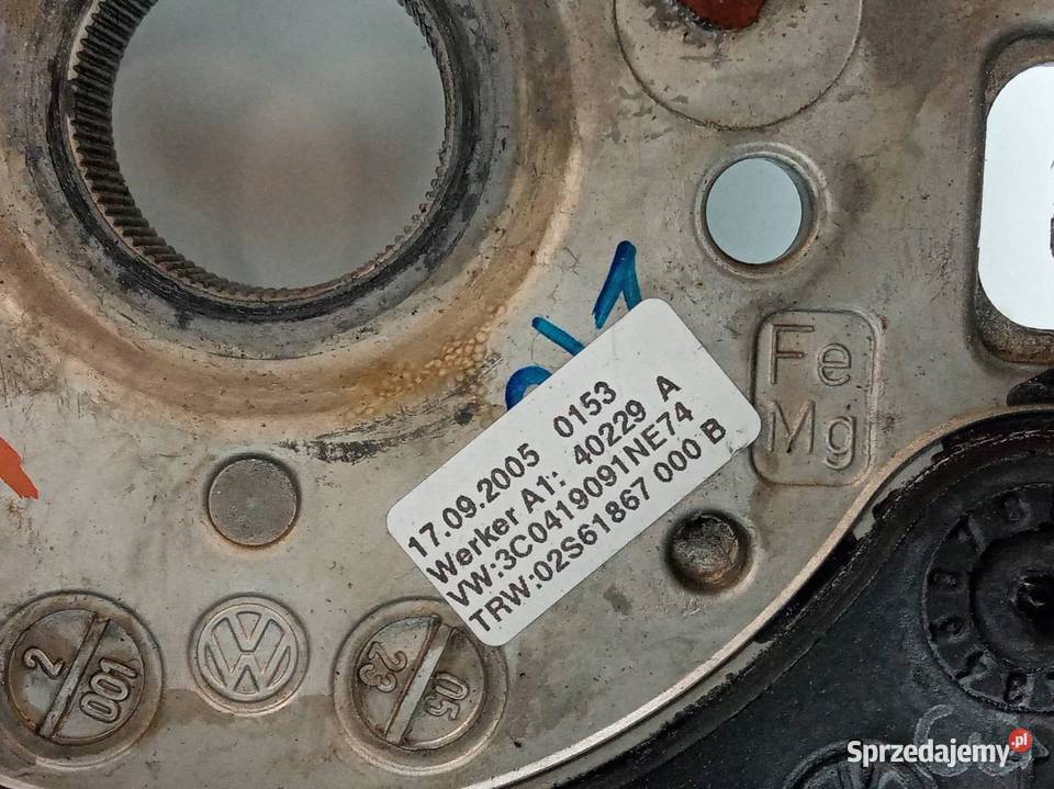KIEROWNICA MULTIFUNKCJA SKÓRZANA ŁOPATKI DSG Rok produkcji 2005