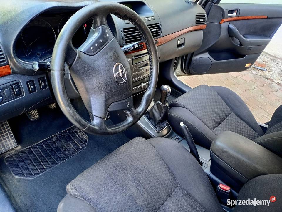 Sprzedam zamienię diesel Avensis Lipowa sprzedam