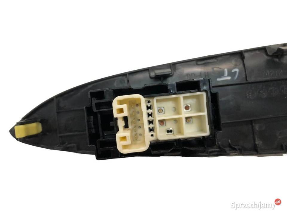 Toyota RAV4 III XA30 Lift 2011R Przełącznik Skarżysko-Kamienna