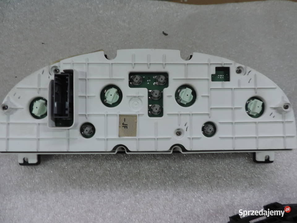 Licznik Ford Mondeo MK3 20 TDCI
