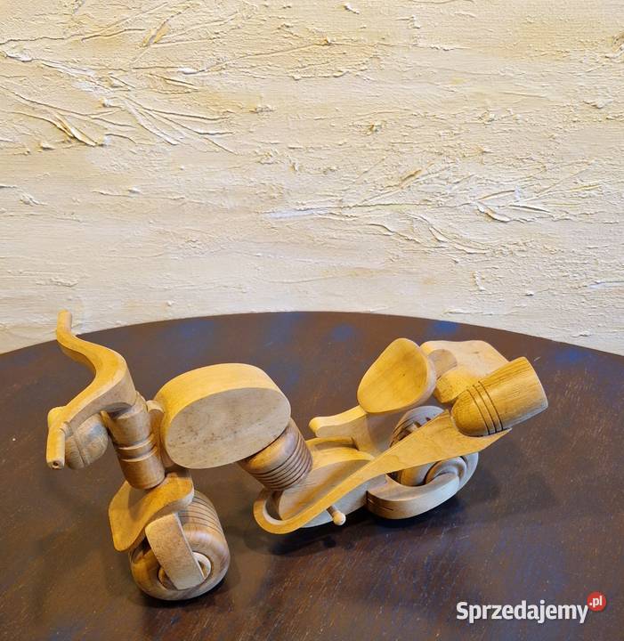 Drewniany Motorzabawkarzeźba lata 90 tevintage Lublin