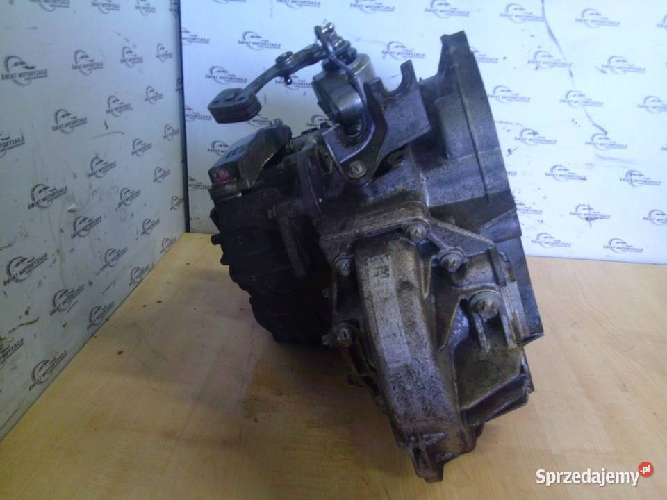 ASTRA CORSA MERIVA 14 A14NET 140 13r skrzynia sprzedam