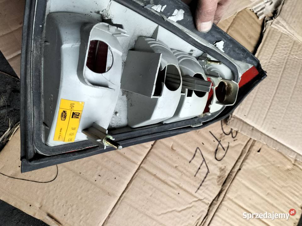 LAMPA TYŁ OPEL VECTRA B KOMBI Kamień-Kolonia