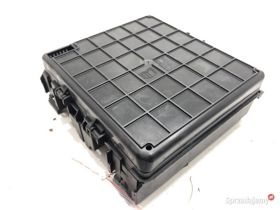 SKRZYNKA BEZPIECZNIKÓW FORD FOCUS IV osobowe