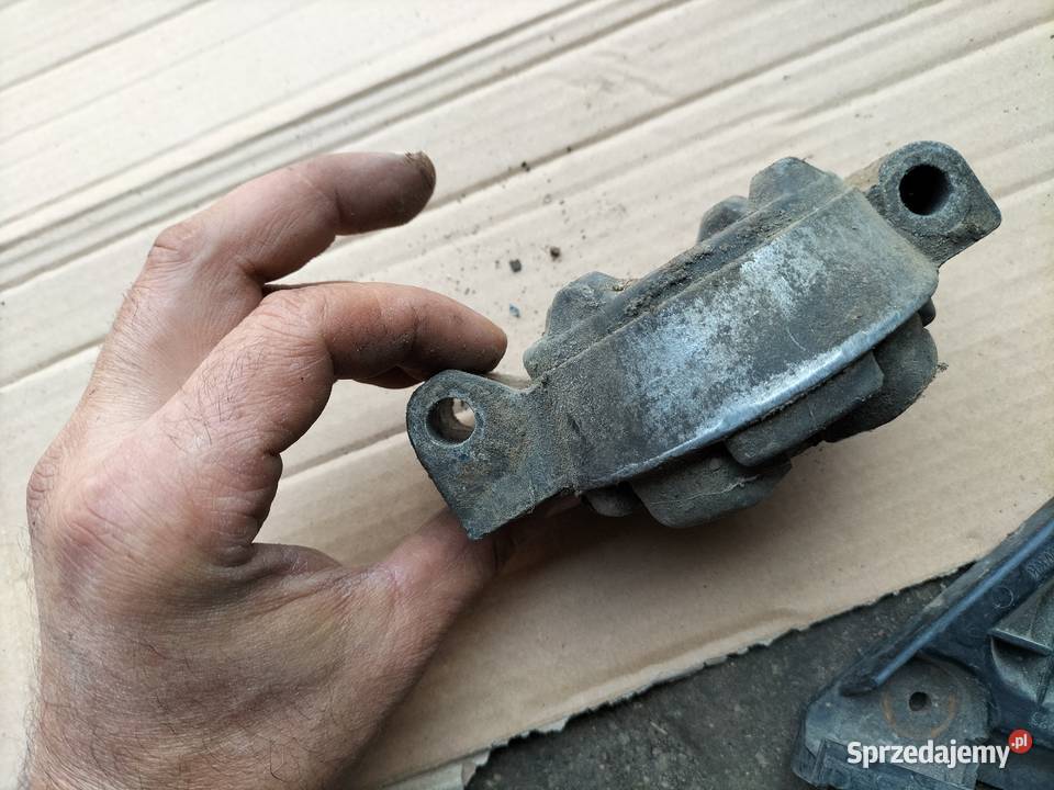 Audi 80 90 B3 B4 Poduszka skrzyni Pozostałe sprzedam